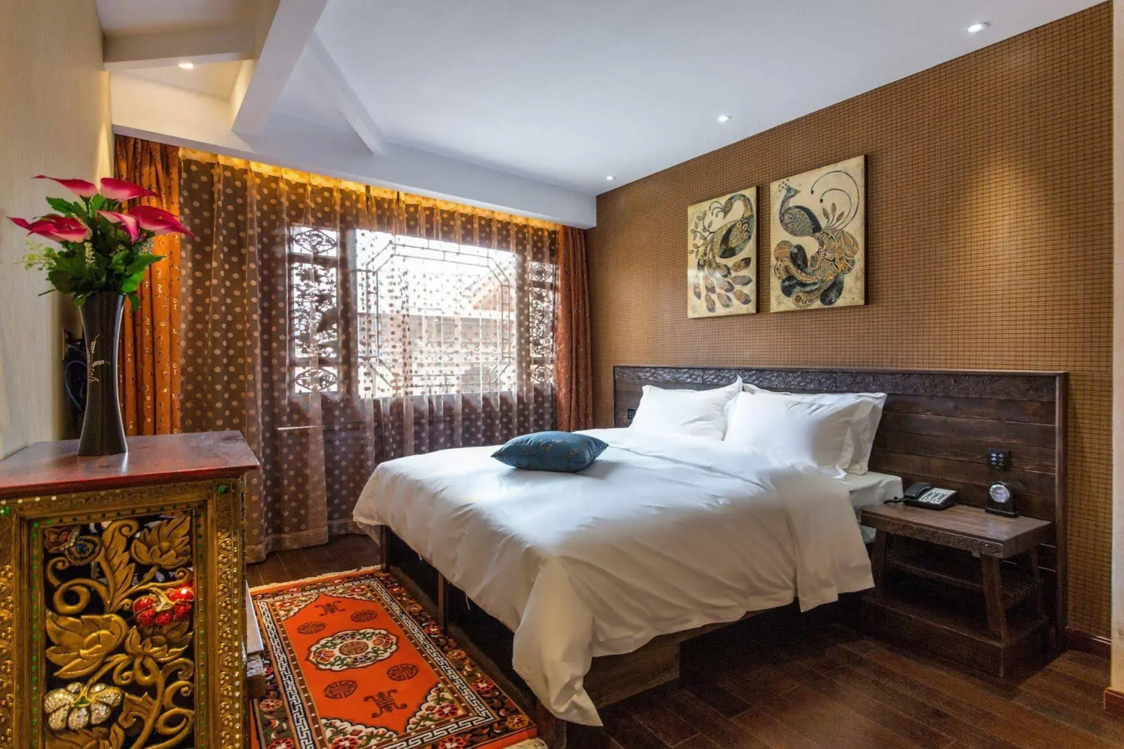 Shangri-la Bird of Paradise Inn