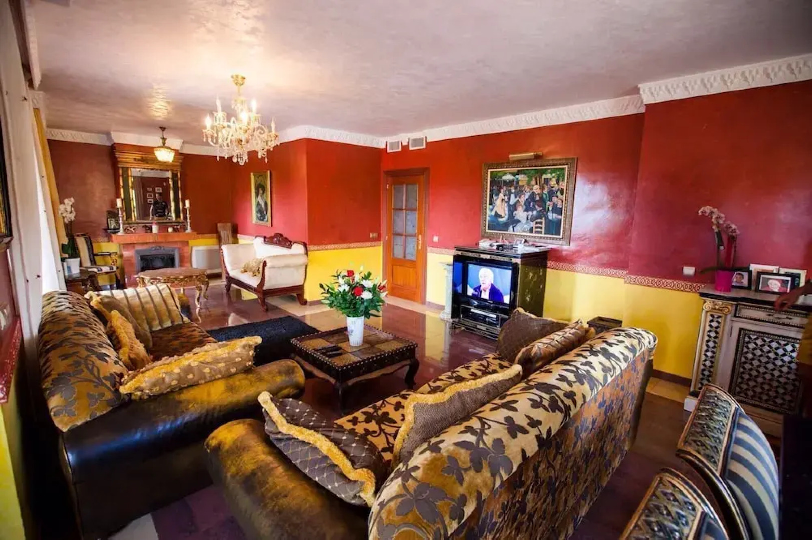 Majestic Villa by the Beach Heated Private Pool