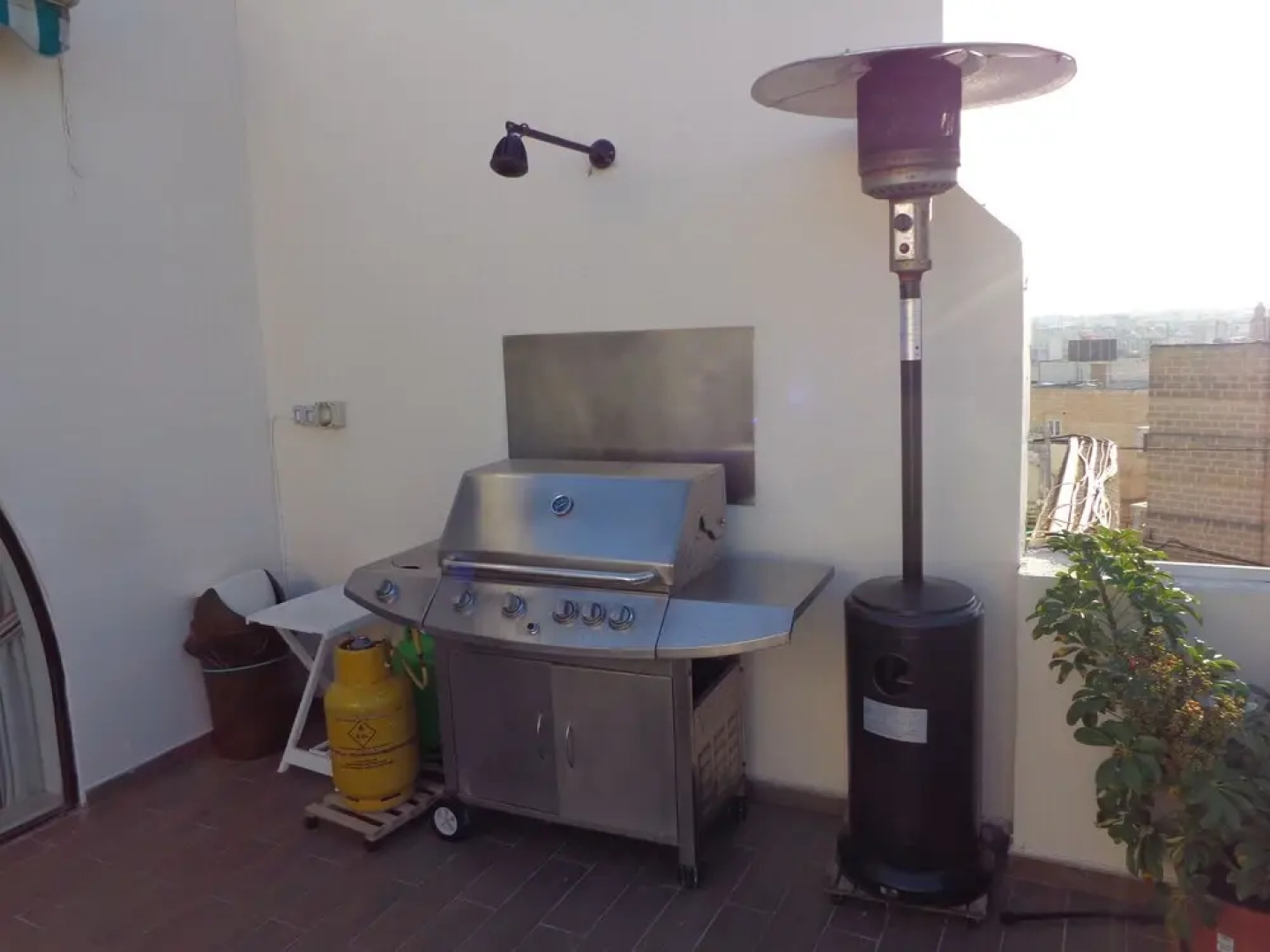 Lovely Penthouse With Private sun Terrace Between Valletta and Sliema