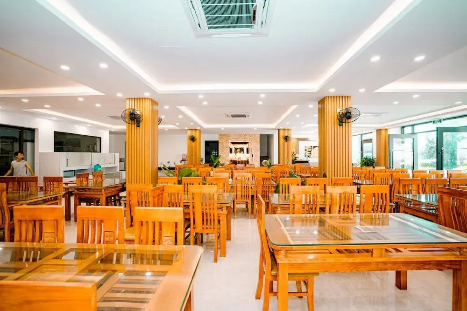 Quang Vinh Hotel