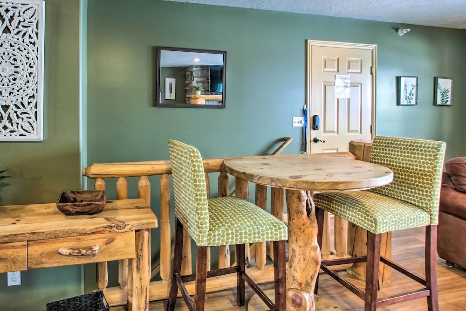 Cozy Eden Condo w/ Mtn Views in Wolf Creek Resort!