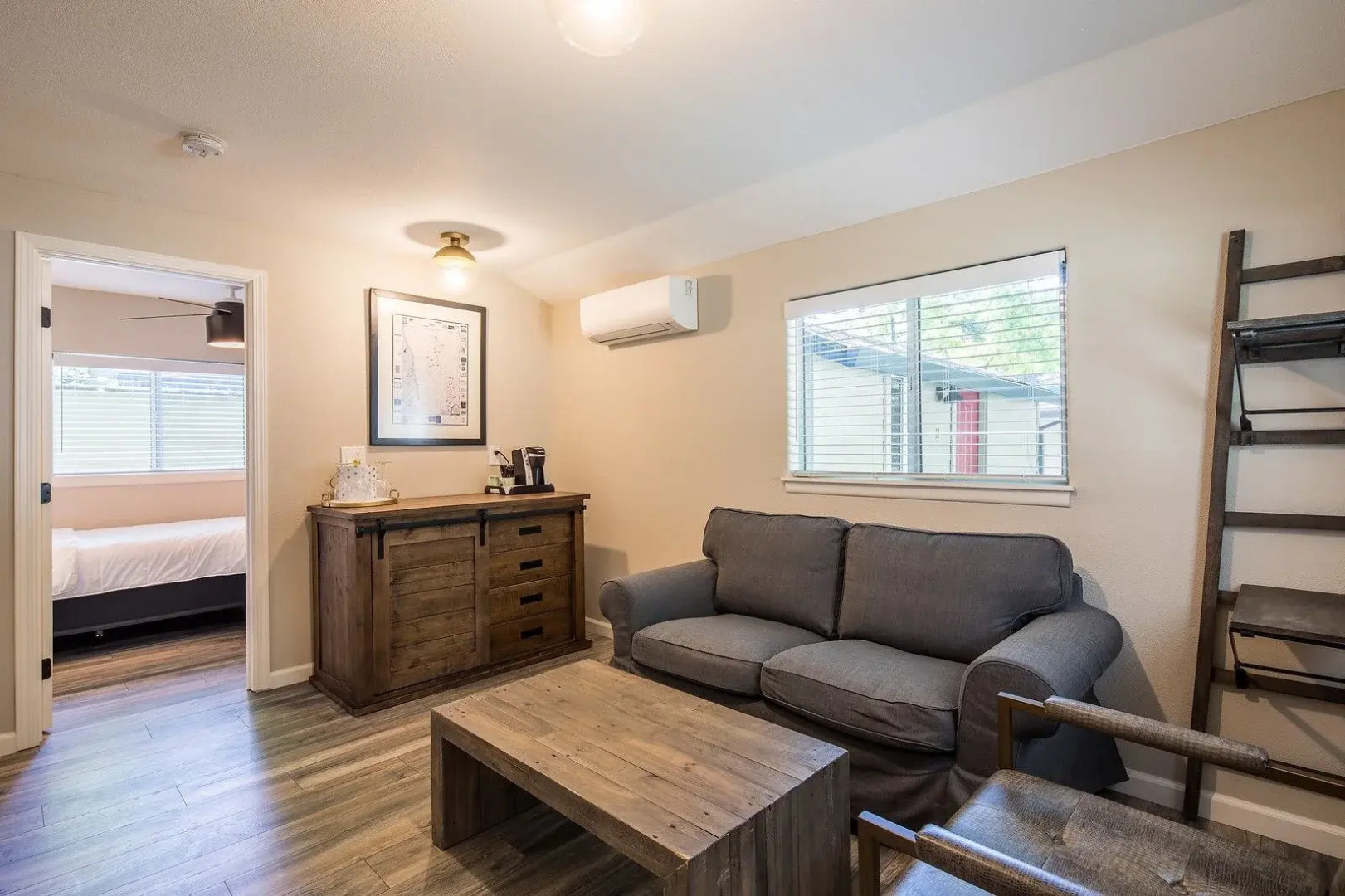 Cottages on River Road