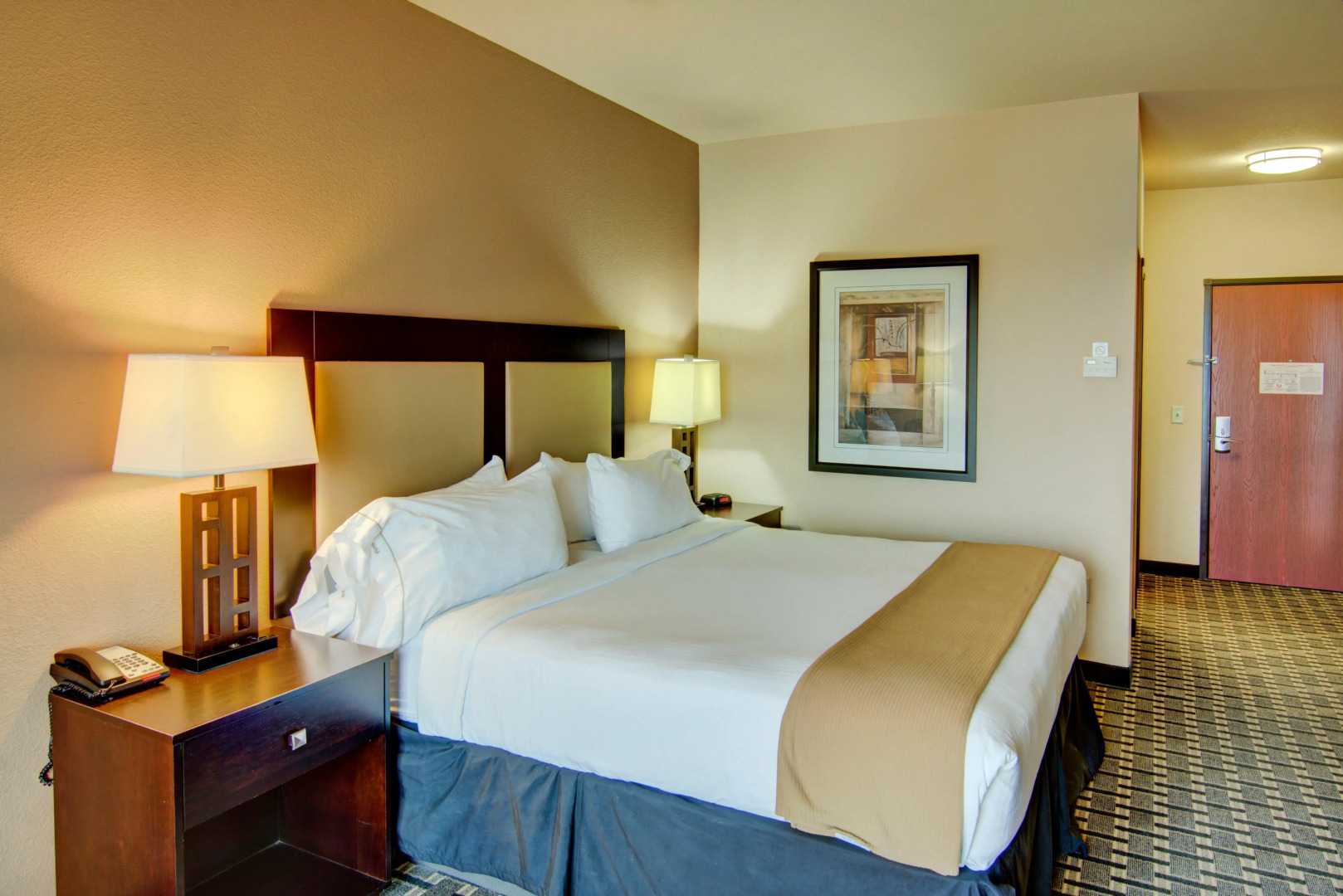 Holiday Inn Express & Suites Paris, Texas by IHG