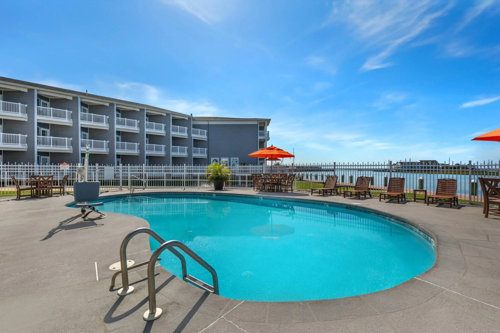 Comfort Suites Chincoteague Island Bayfront Resort