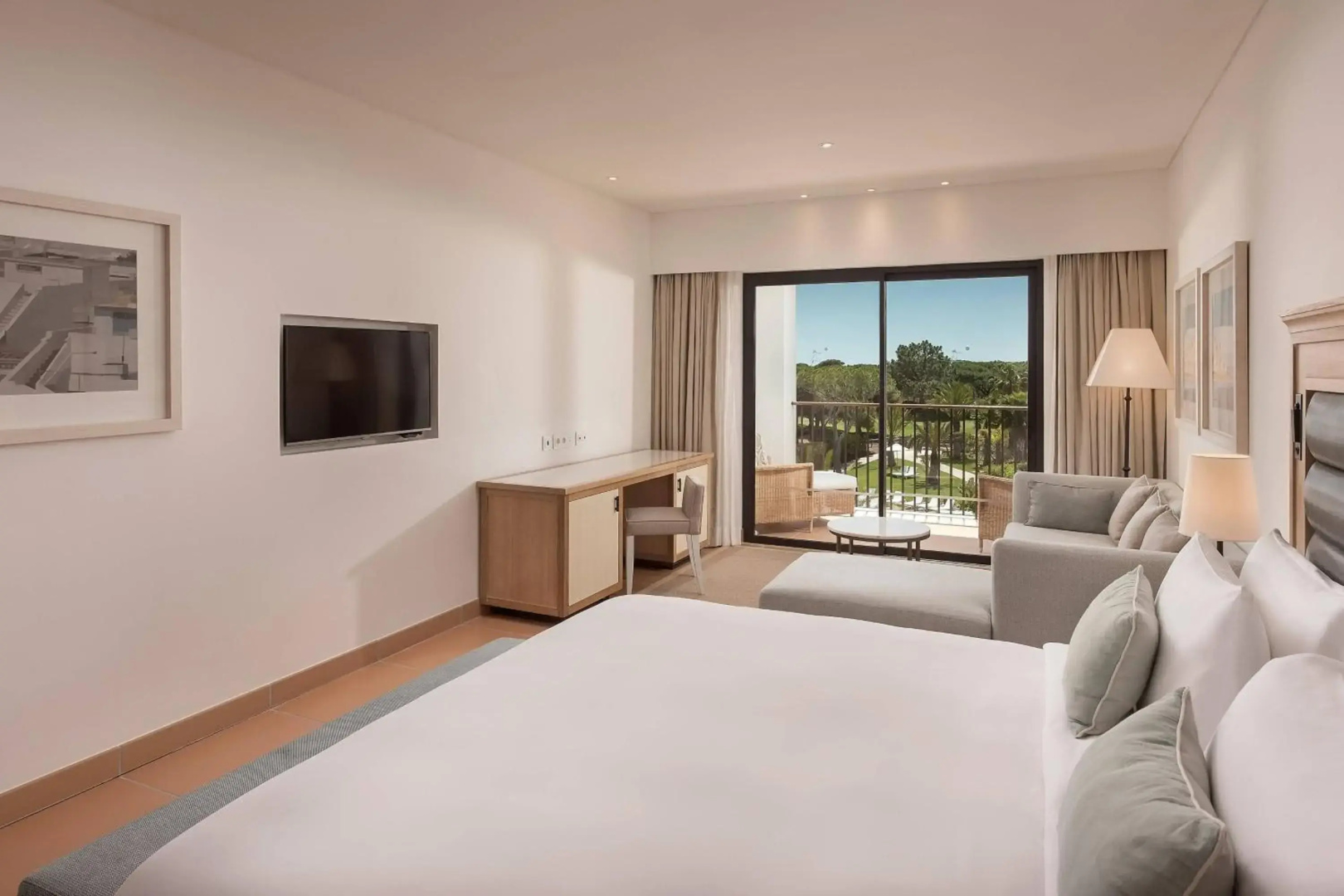 Pine Cliffs Ocean Suites, a Luxury Collection Resort & Spa