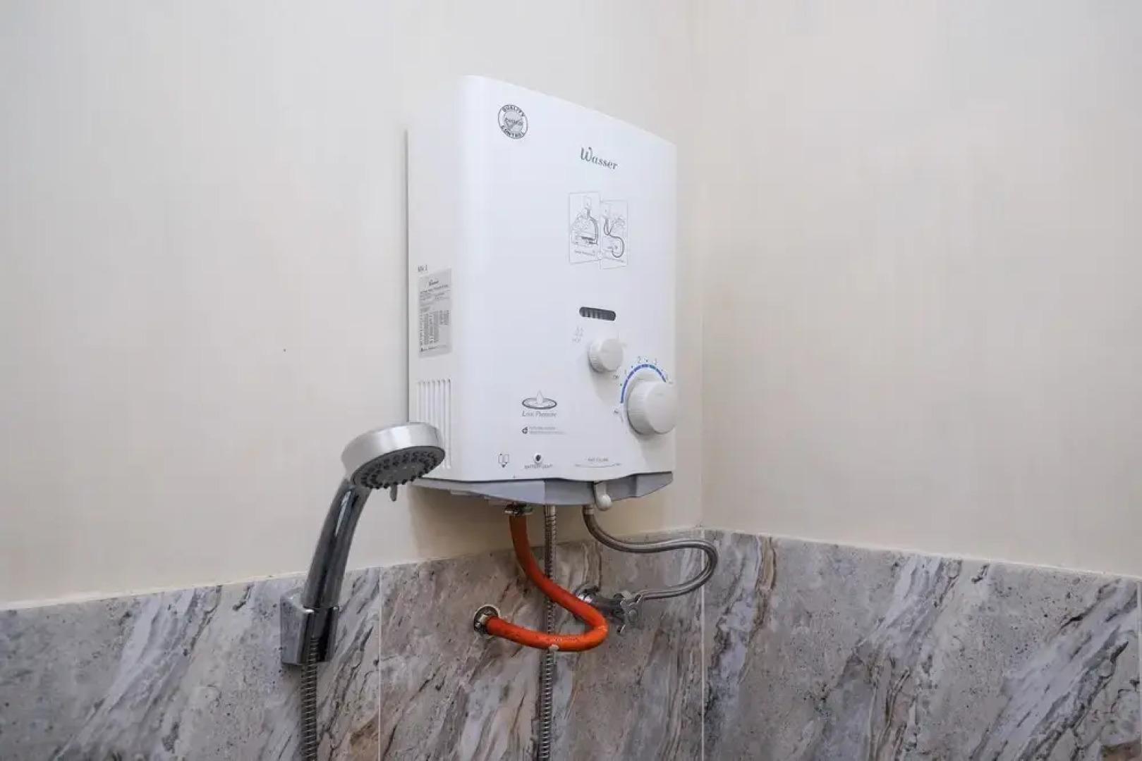 RedDoorz Syariah near Alun Alun Wonosobo 3