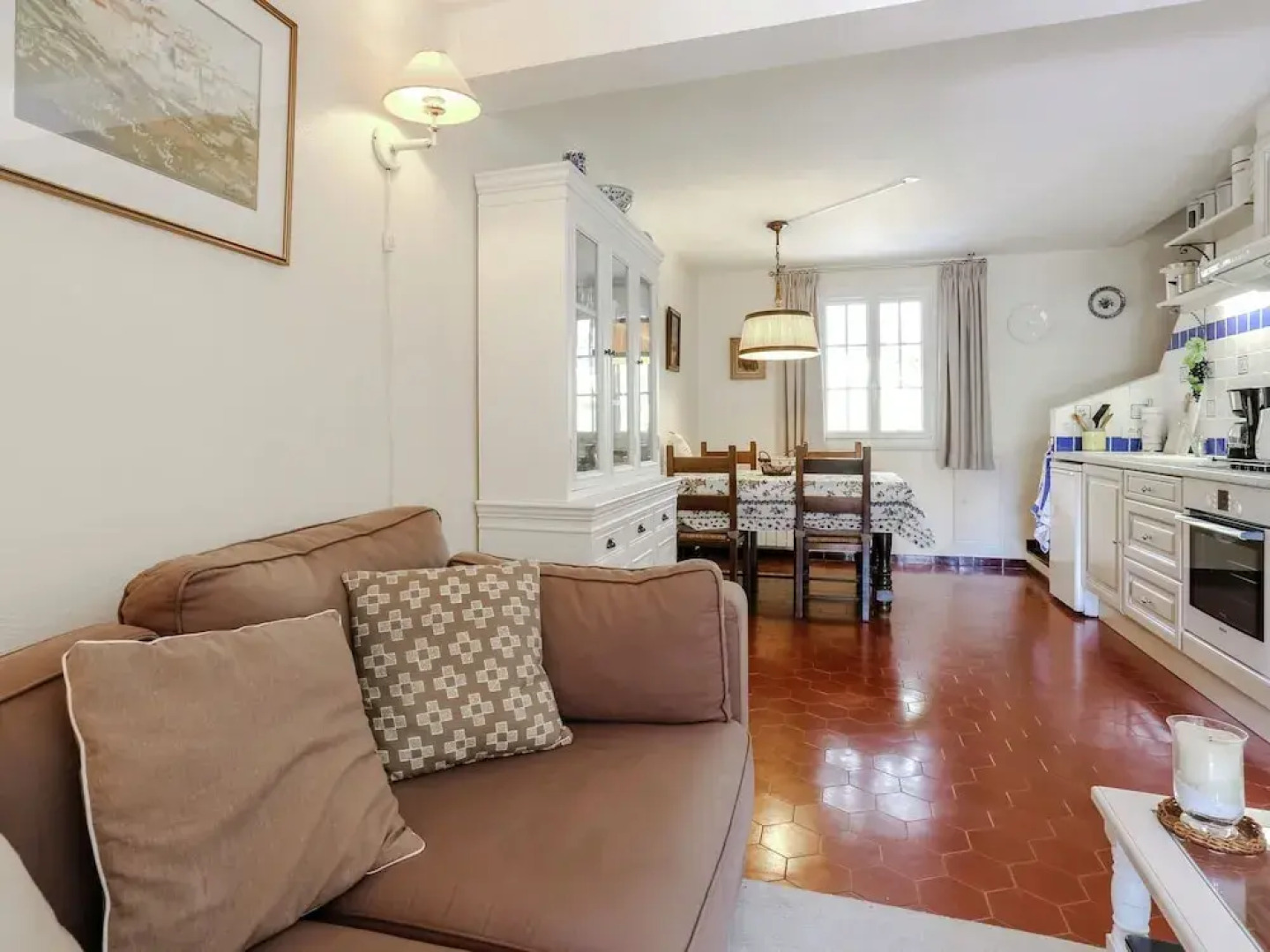 Classy Holiday Home With Swimming Pool, Bbq, Terrace, Garden