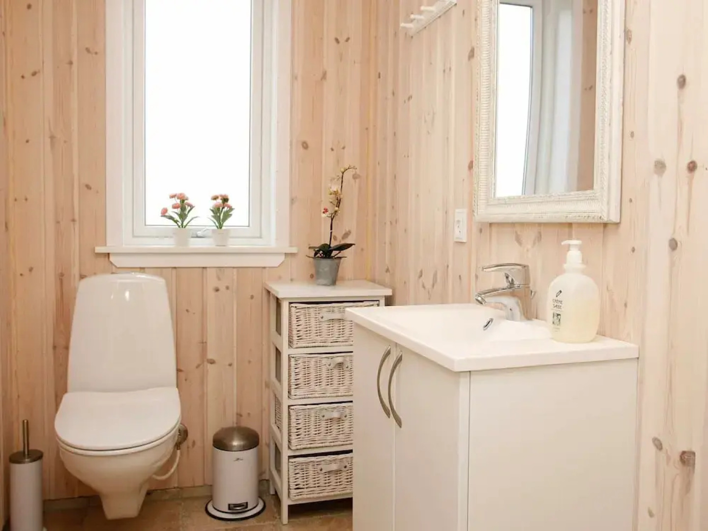 Elite Holiday Home in Vinderup With Private Pool