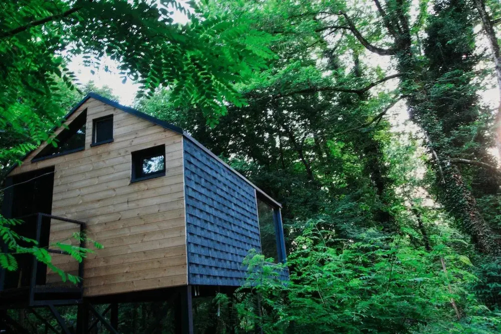 Duende Treehouses & Cocktails