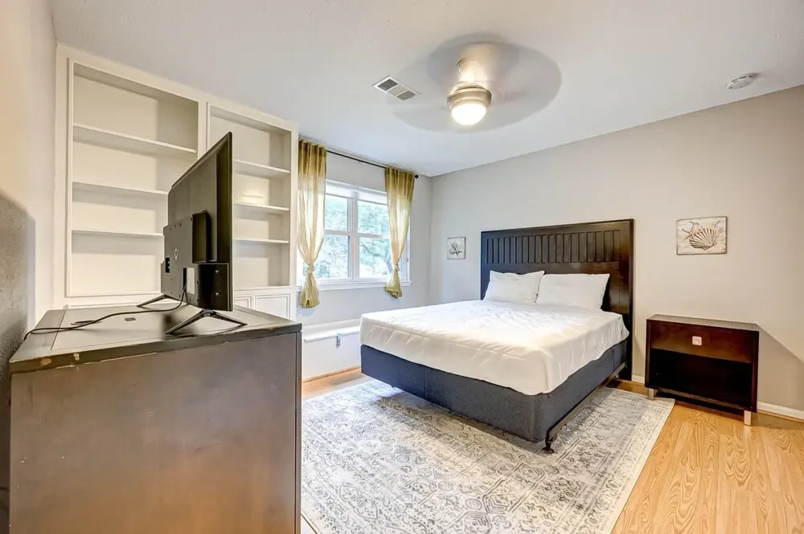 The Hideaway in El Lago, Home Gym, Rain Shower, King Bd, Sleeps 8, Space Center