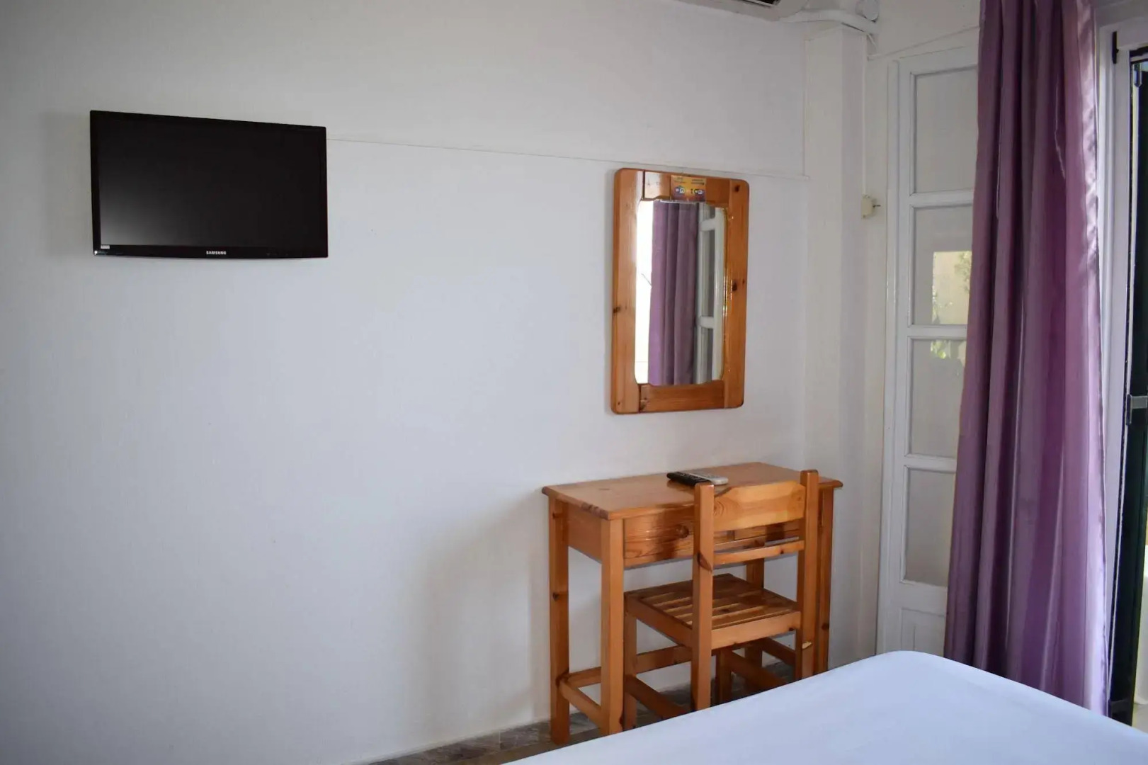 Rising Sun Apartments & Studios