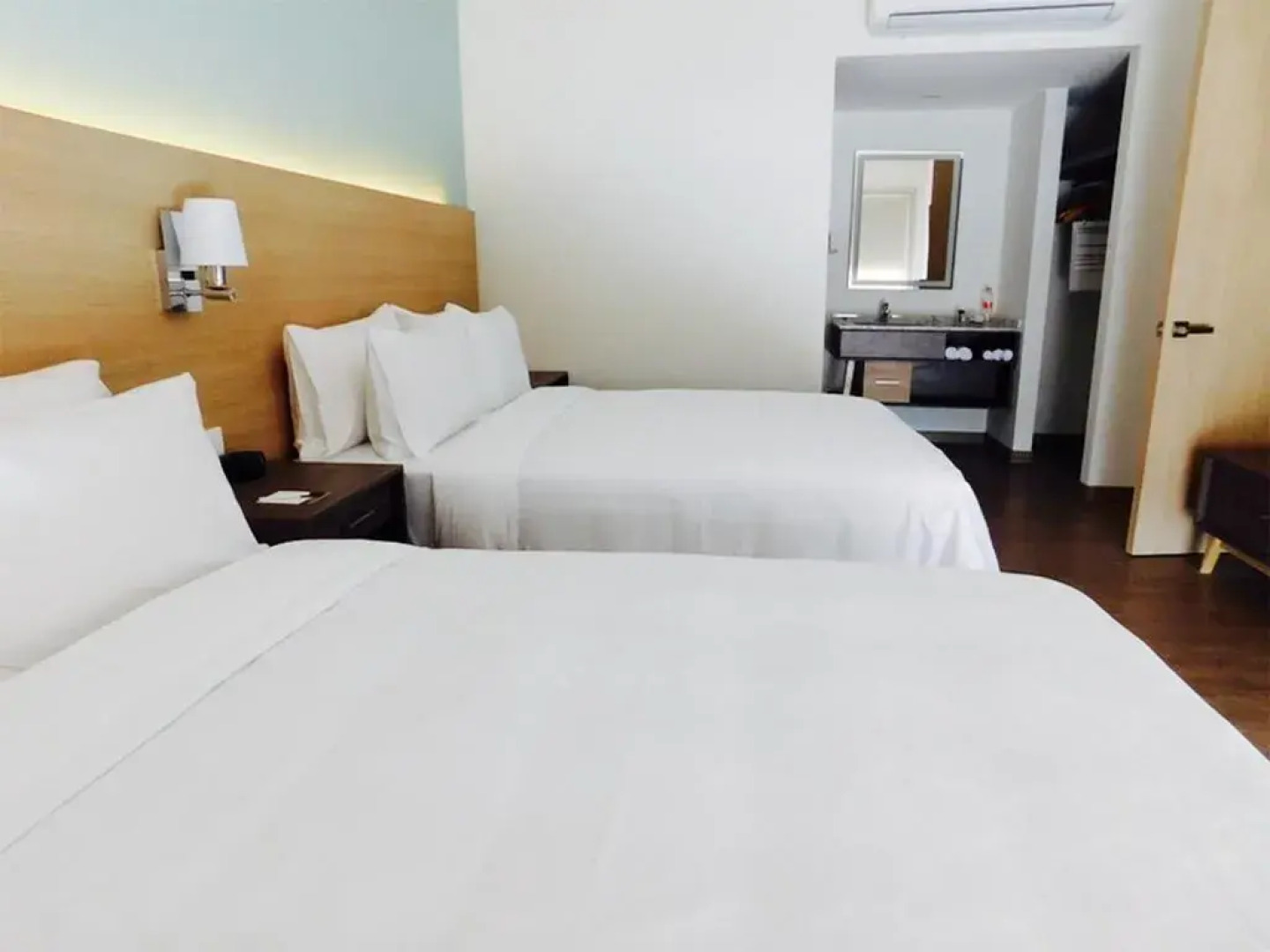 Staybridge Suites Villahermosa  by IHG