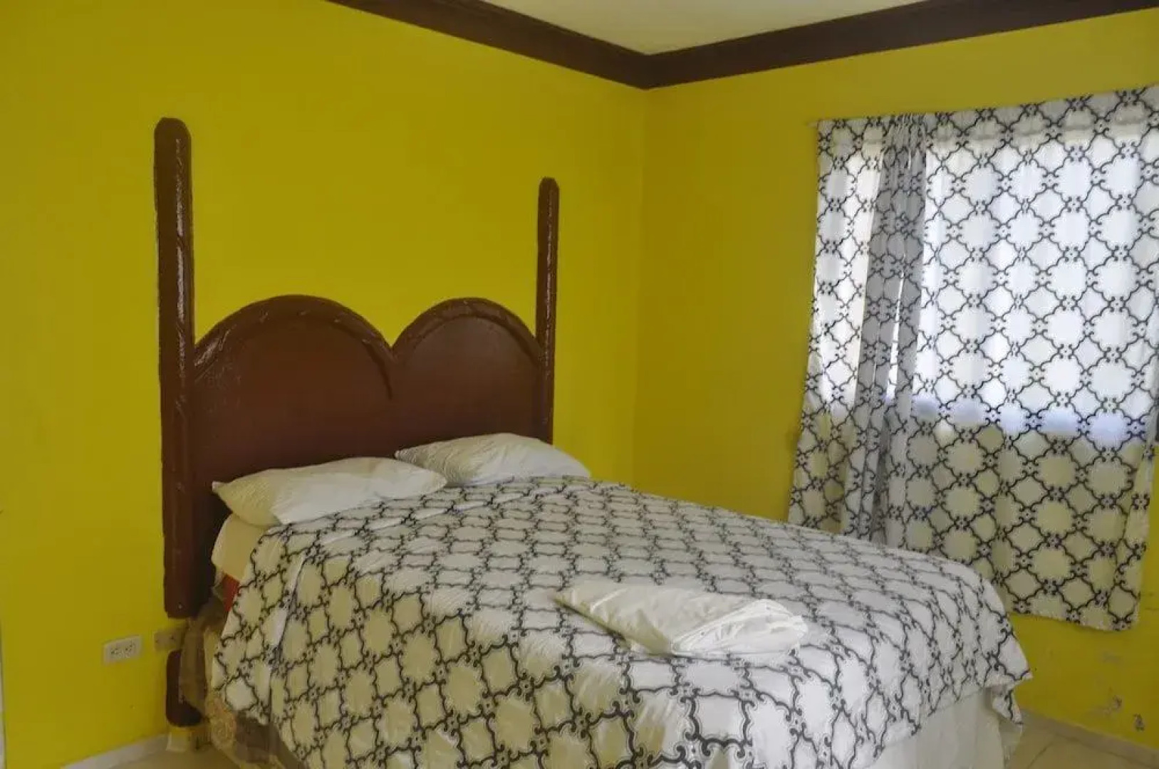 Hotel La Polilla Bar and Restaurant