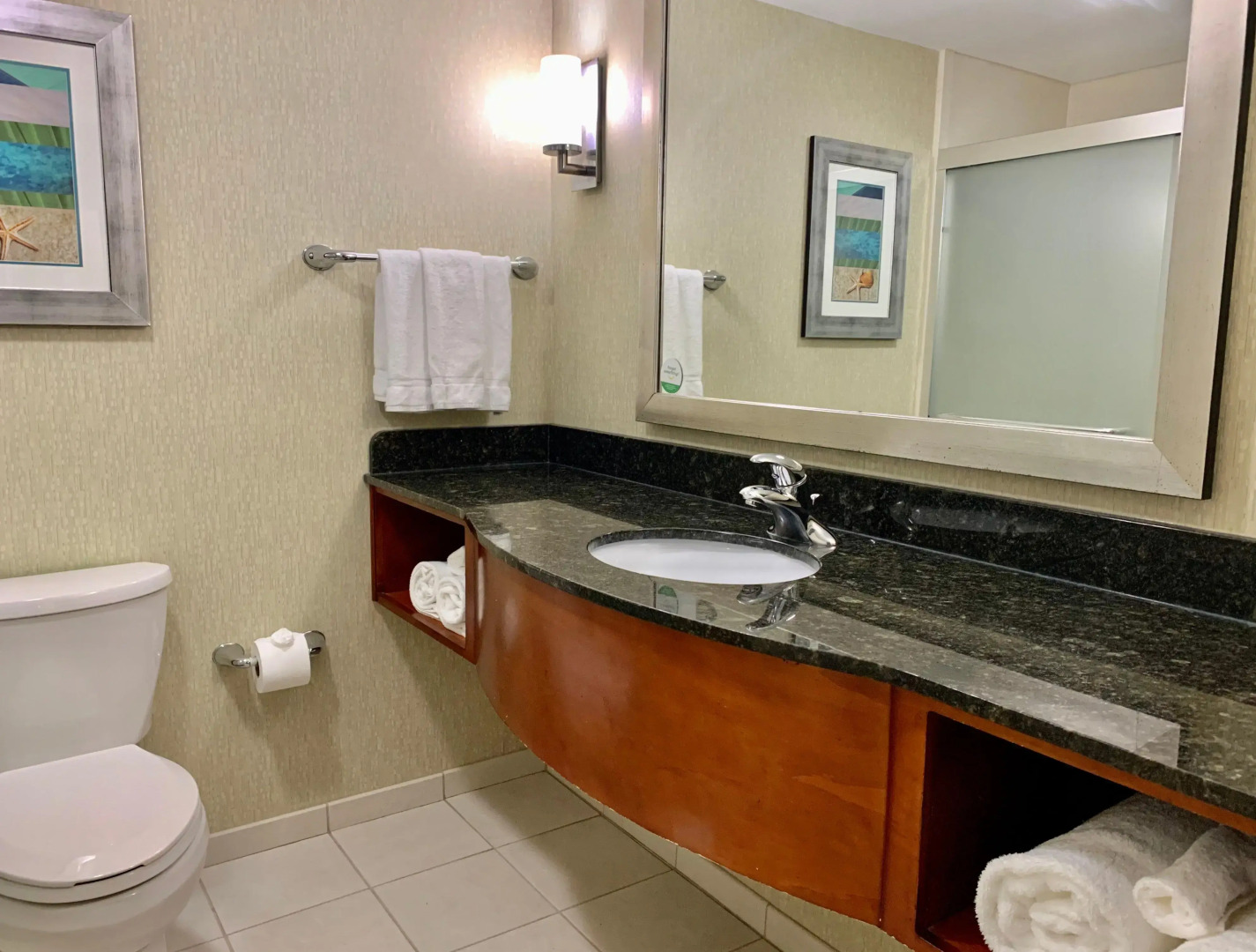 Holiday Inn & Suites Virginia Beach North Beach by IHG