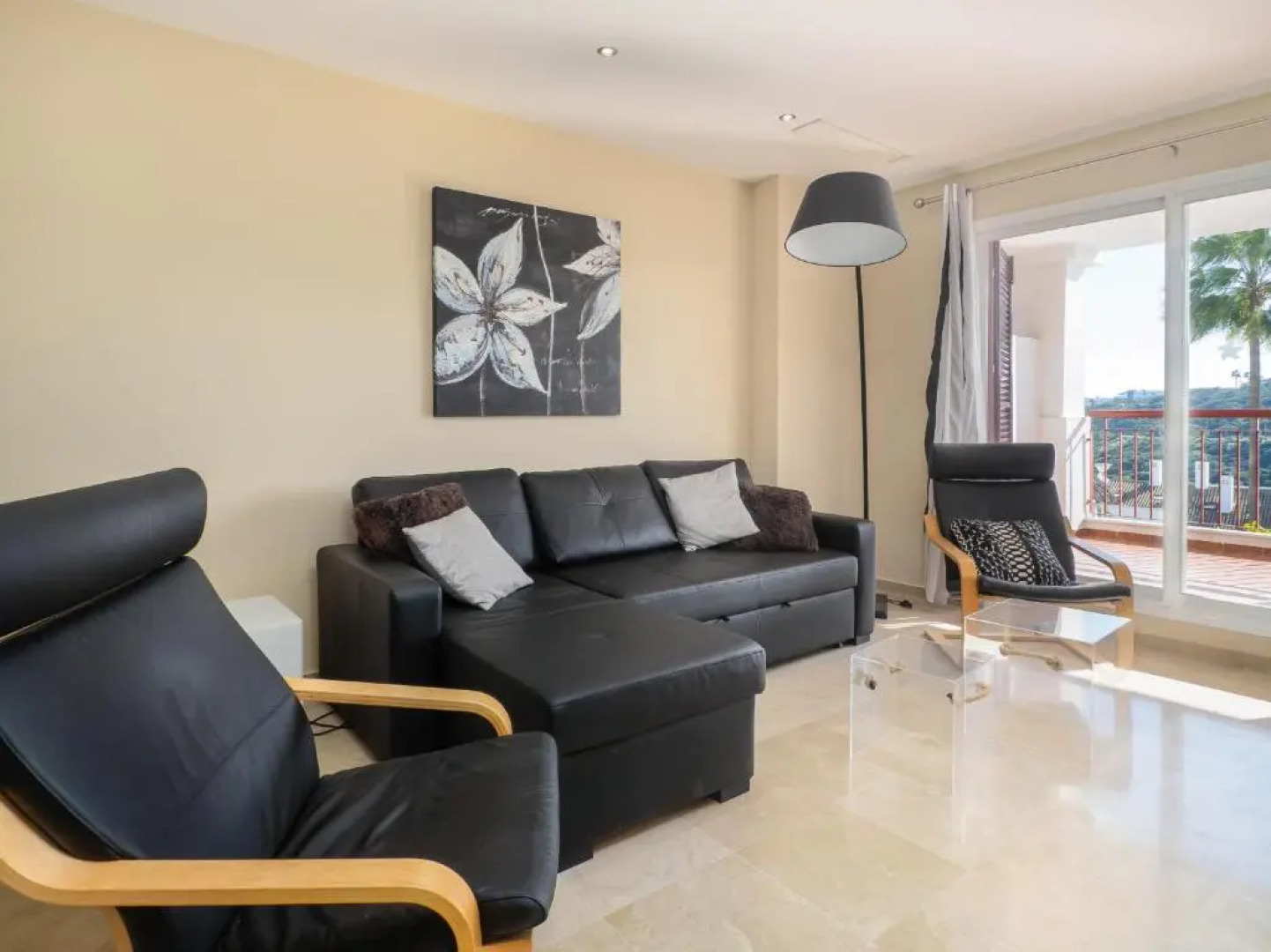 2174-Huge 3 bedrooms with terrace and pool