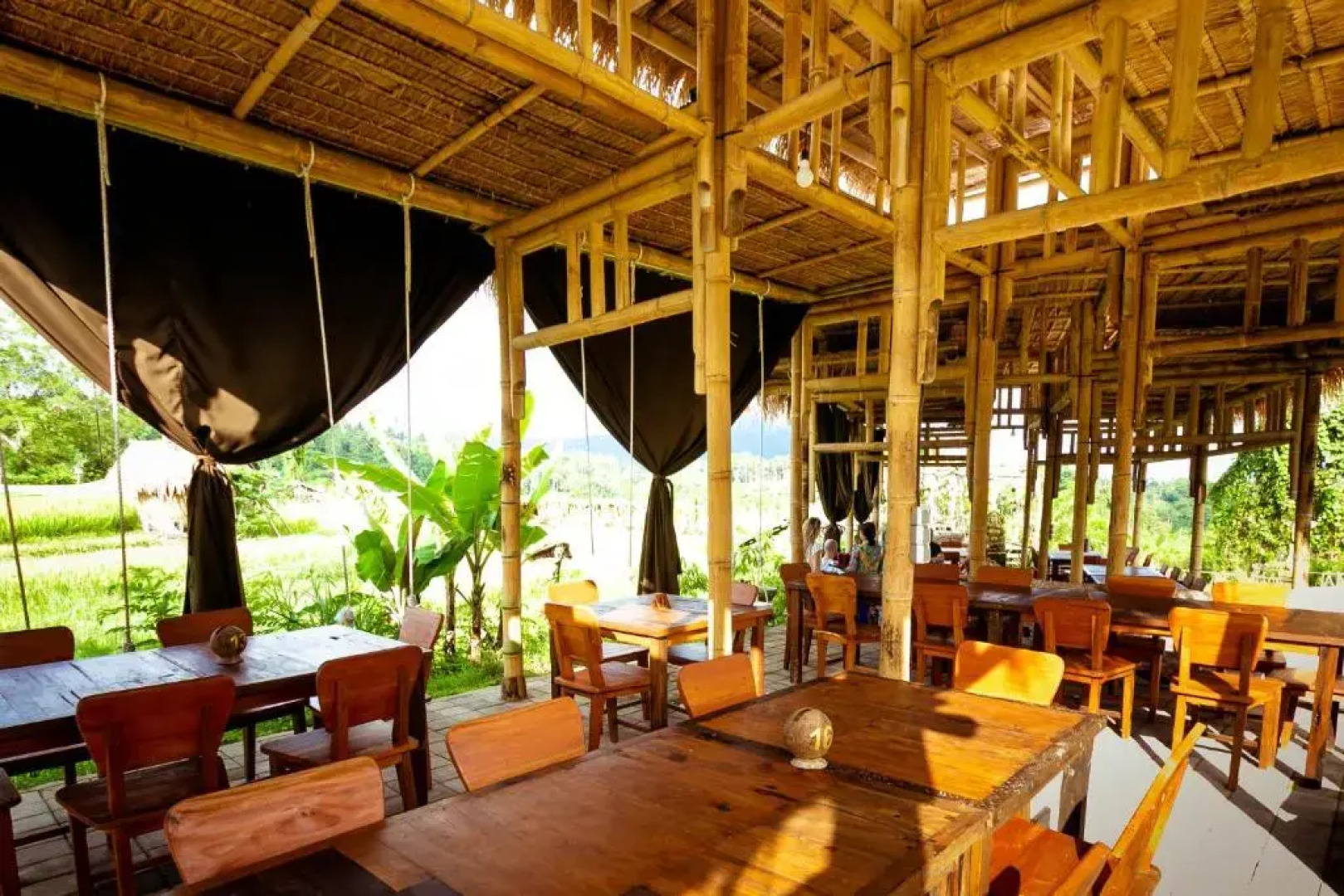 Maha Gangga Valley by ecommerceloka