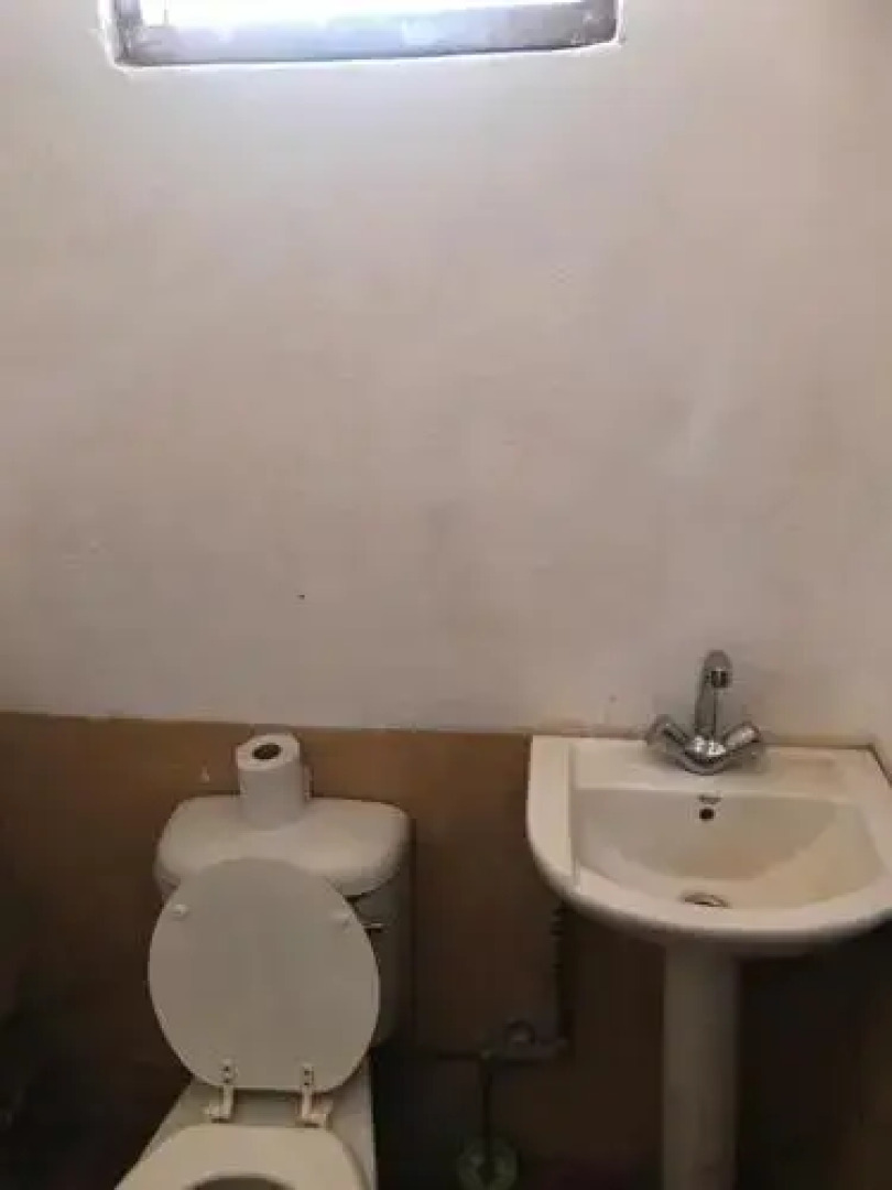 Dean’s Hill View Lodge