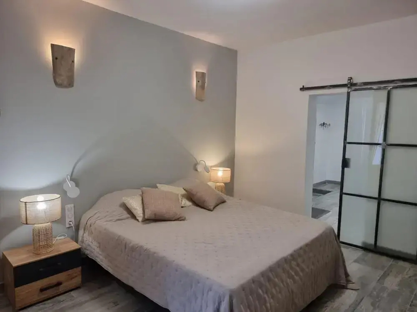 Charming Holiday House With Private Pool, Maillane