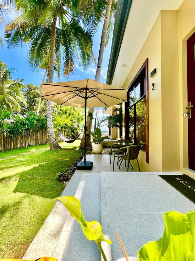 Southseas Beach Resort and Dive Center