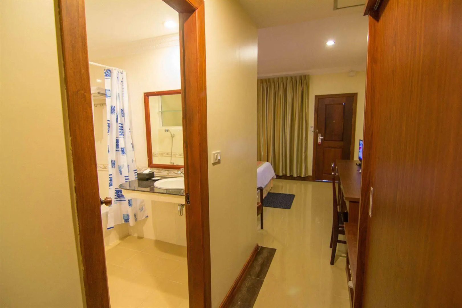 Golden Sea Beach Hotel