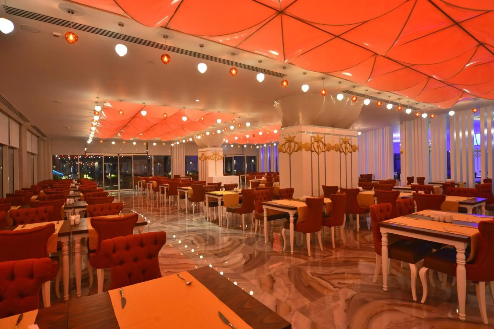 Azura Deluxe Resort & Spa - Ultra All Inclusive