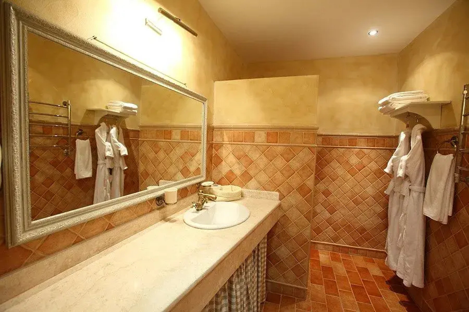 Отель Империал & Champagne-spa