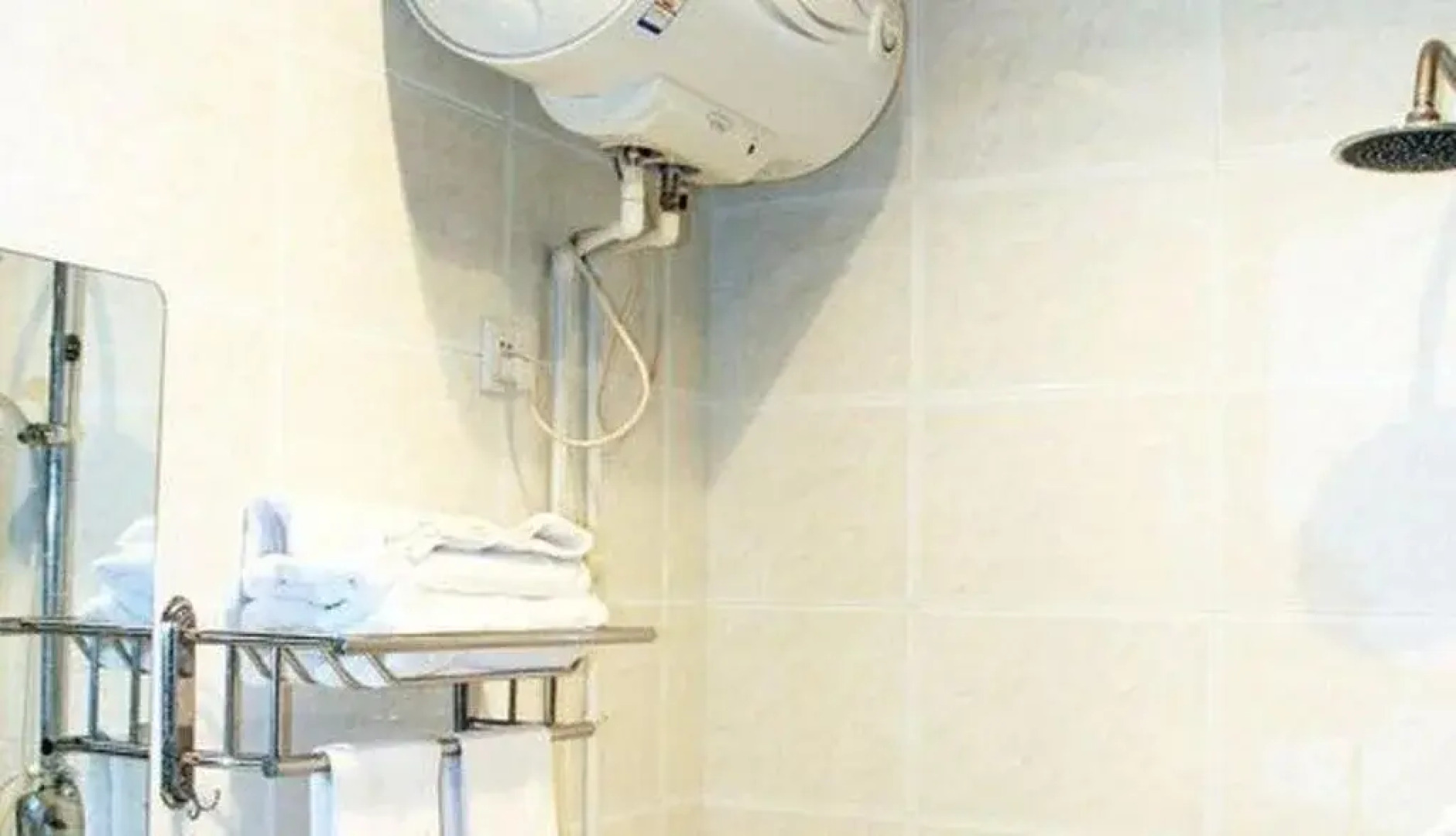 Laiyuan Yishun Inn 2nd Branch