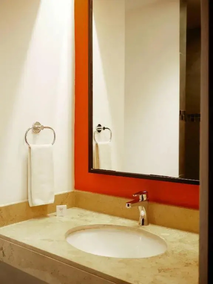 Hotel Peninsula Frontera