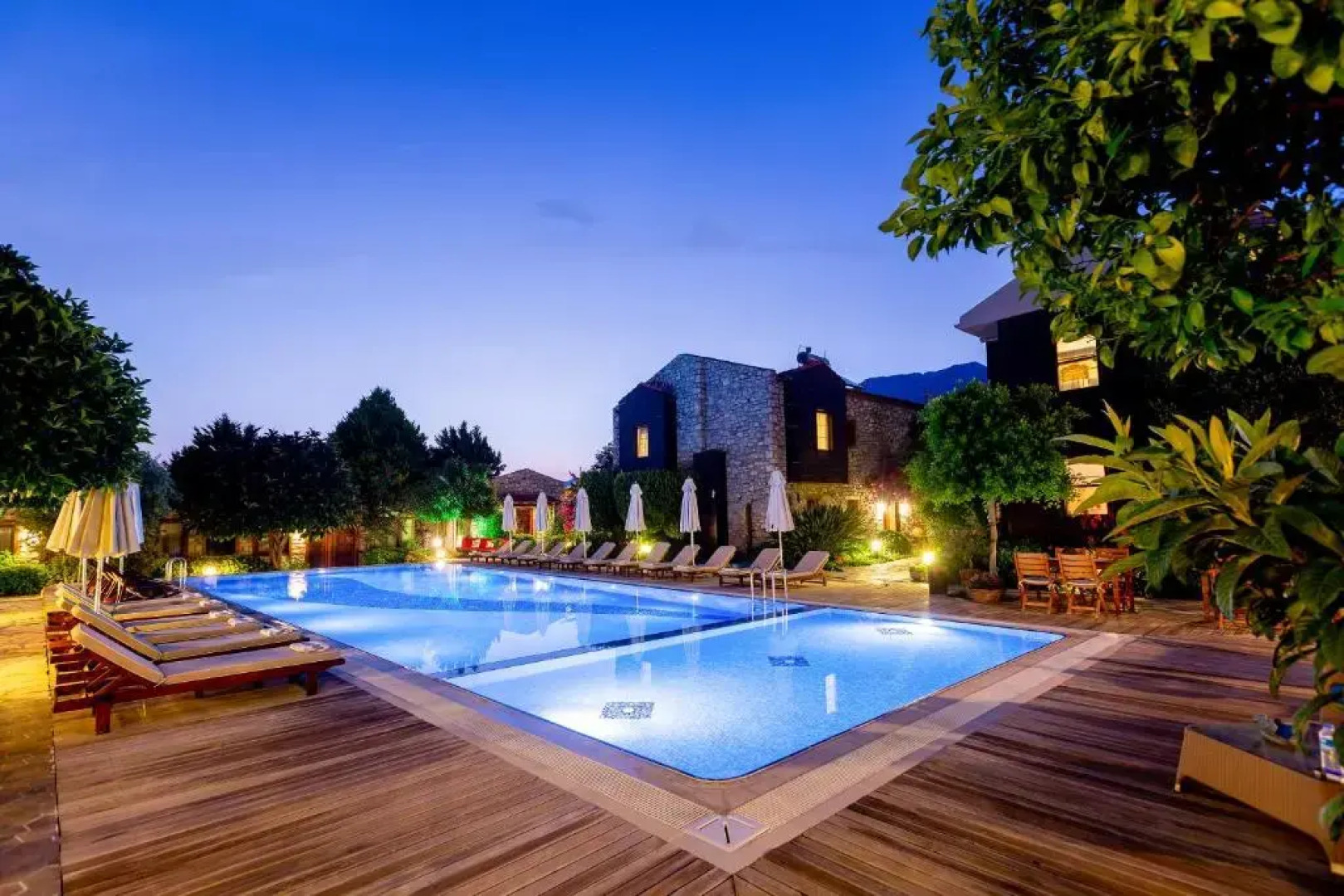 Luna Begonvil Tas Evler