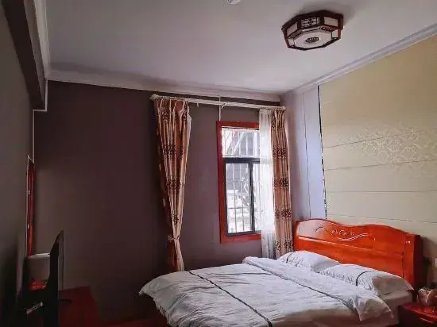 Jianshui Siyanjing Inn