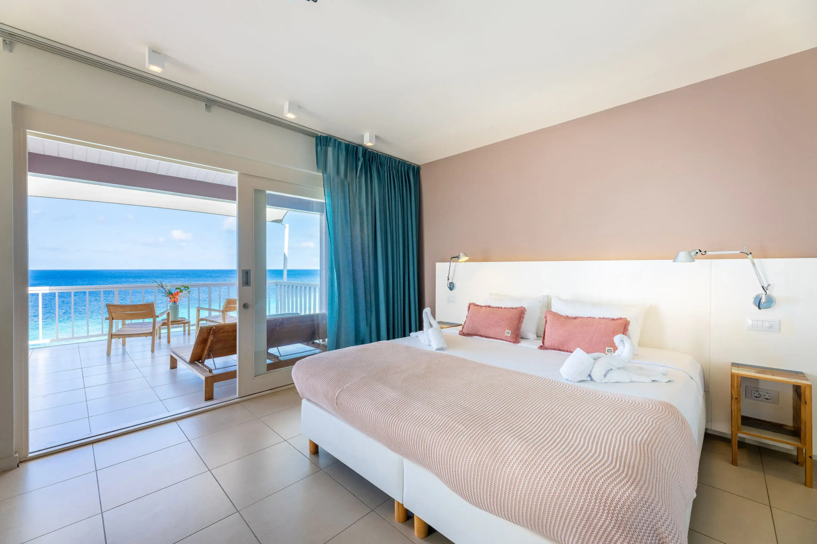 Coral Estate Luxury Resort