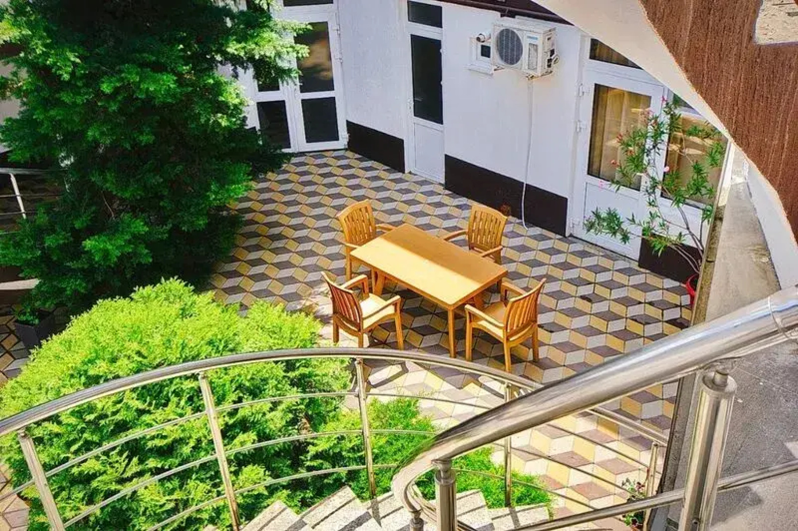 Гостевой дом  Династия