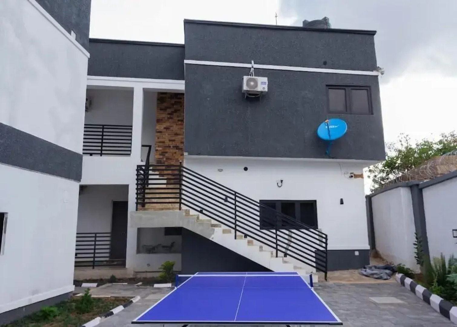 Hotel and Luxury Apartment by Trips