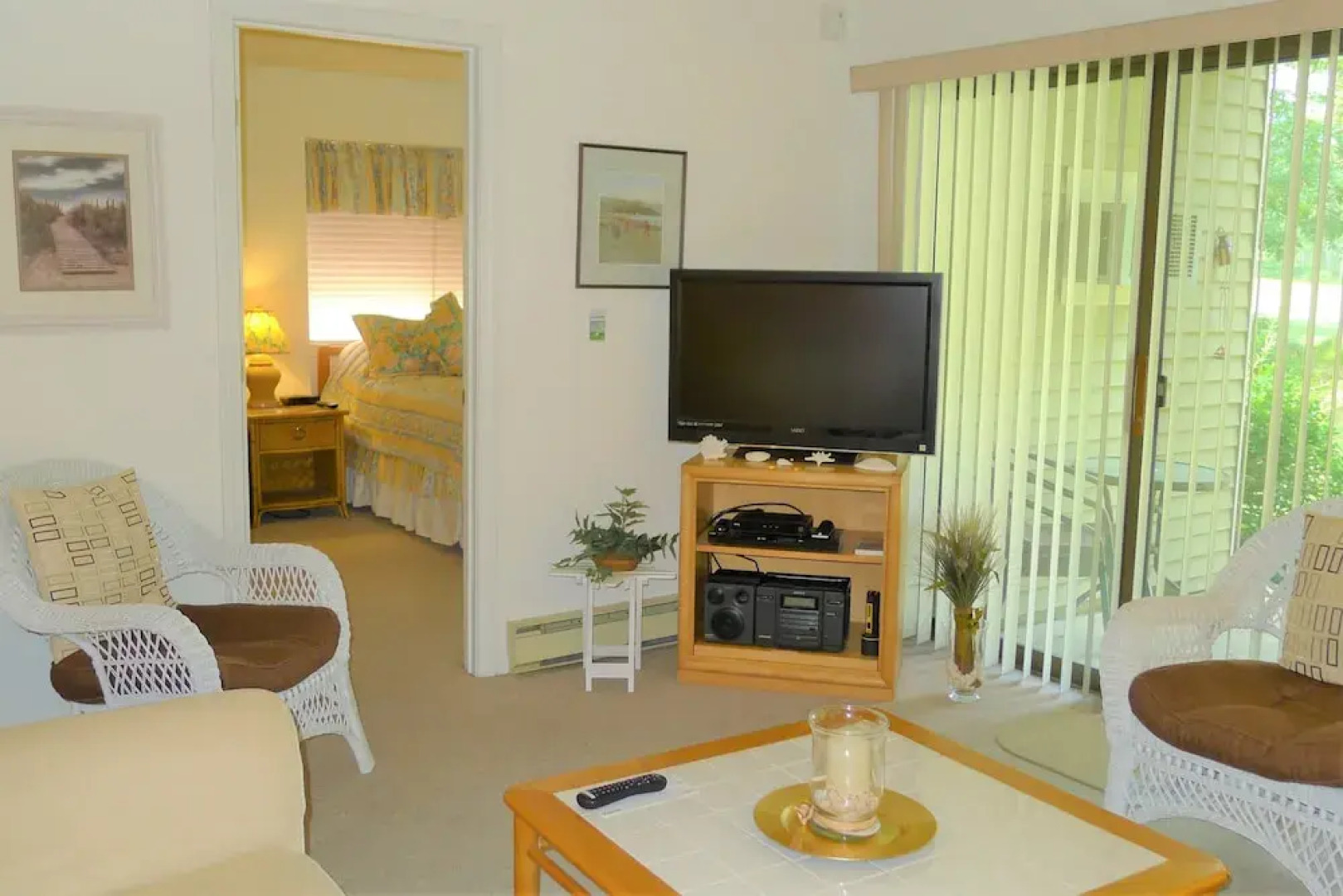 96 Eaton - 2 Bedroom Condo