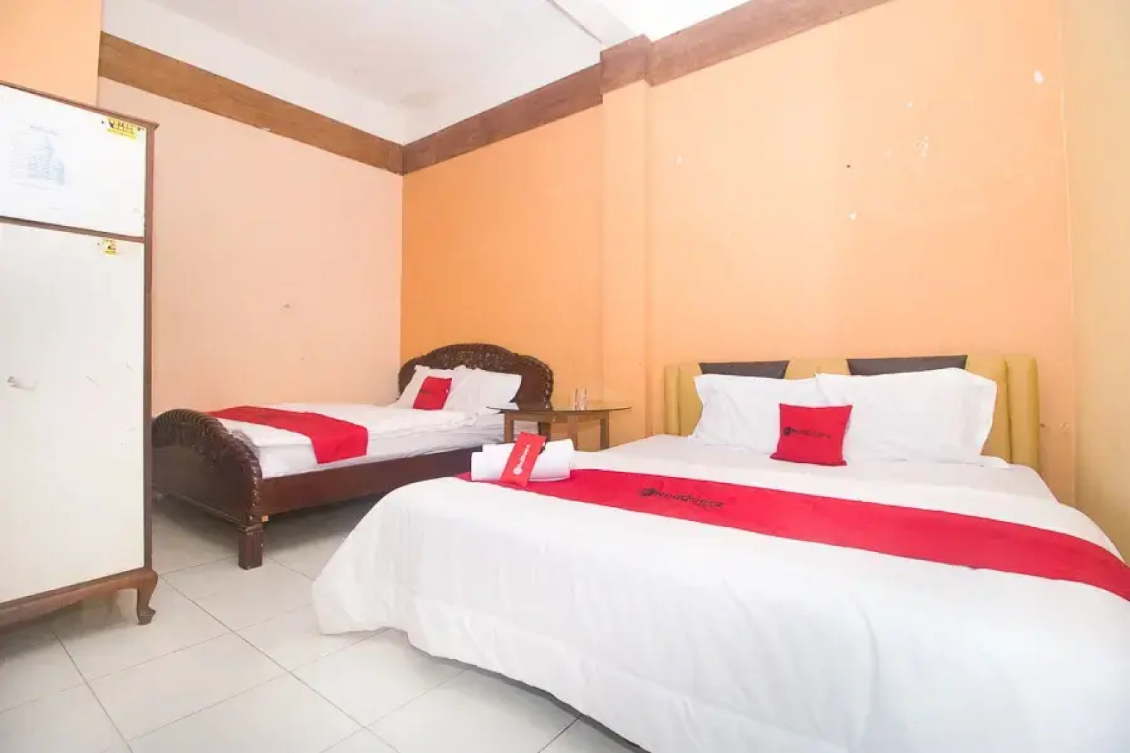 RedDoorz Syariah near Keraton Sumenep