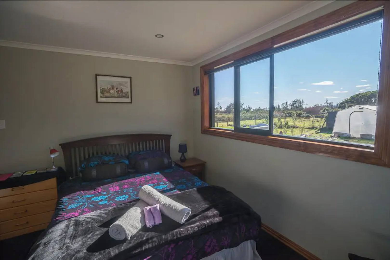 Koru Beach Cabin & B&B Homestay