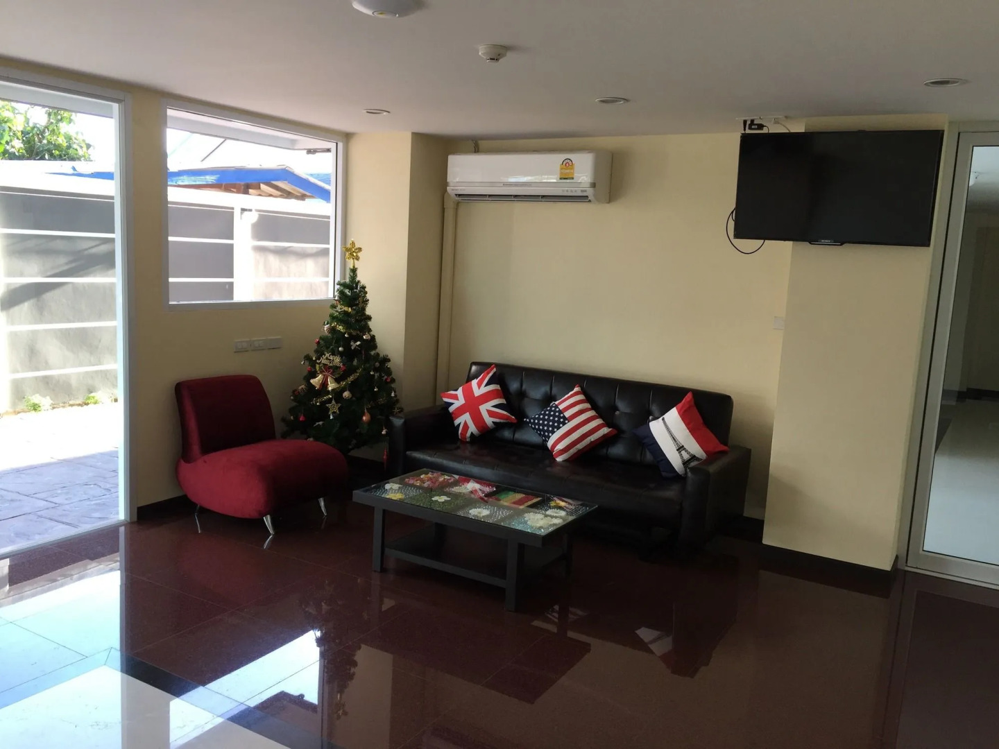 Modernbright Service Apartment