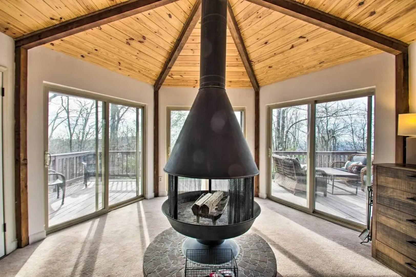 Rustic Getaway With Fireplace - Walk to Slopes!