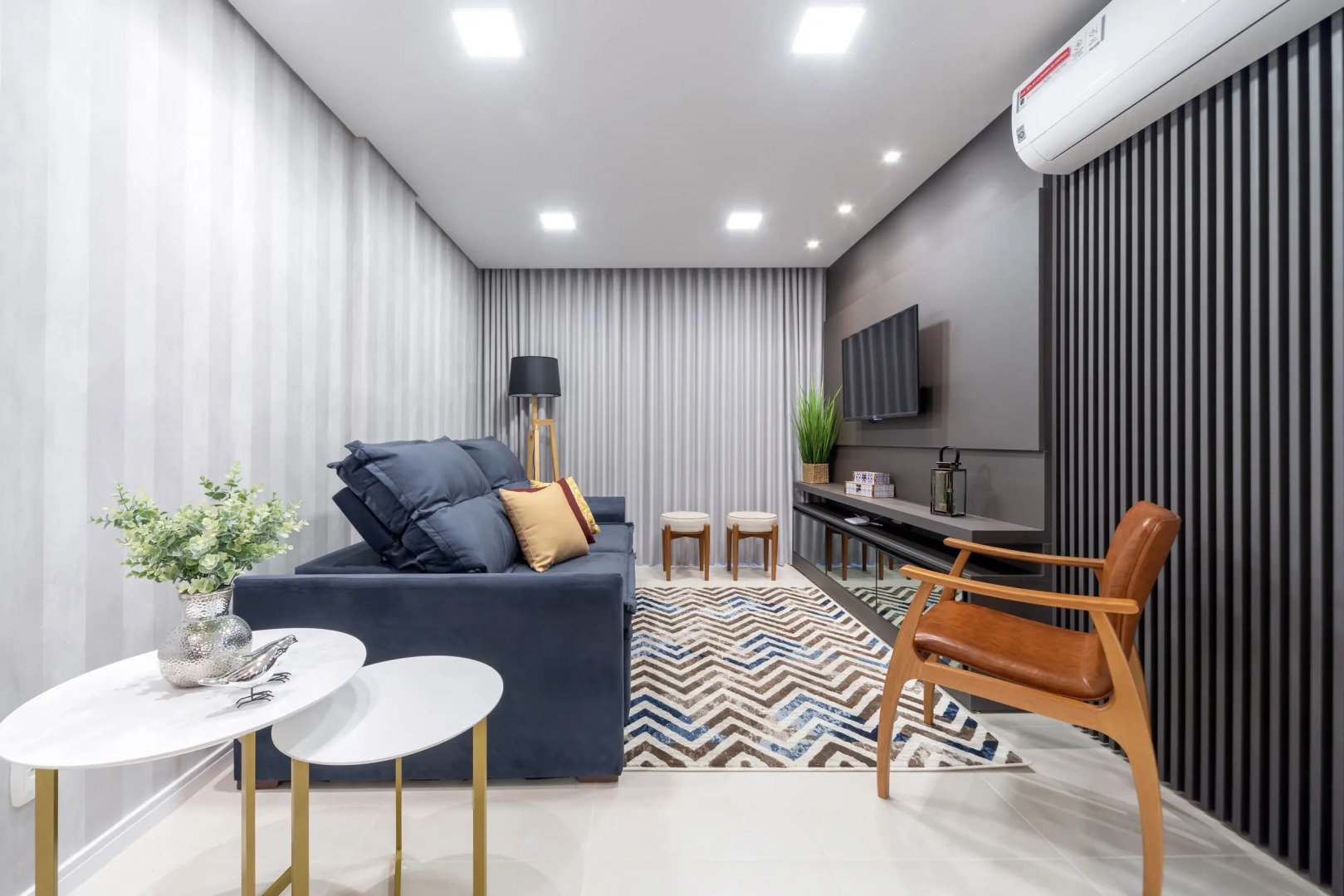 Novíssimo apto de 2 quartos no centro de Gramado