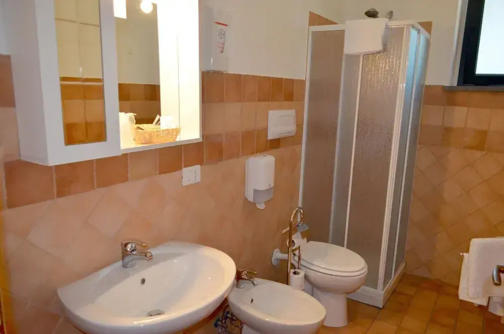 L'infinito Guest House