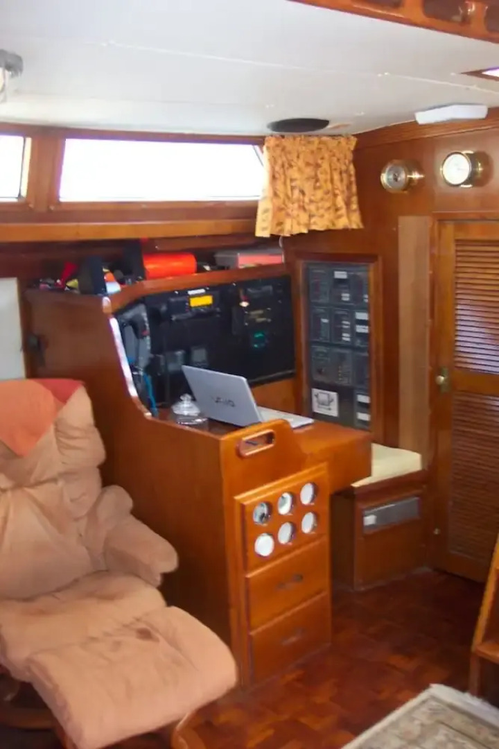 Dream Lover Boat and Breakfast