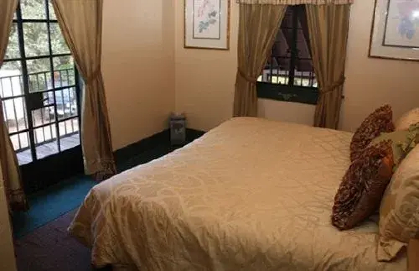 The Historic Brook Forest Inn