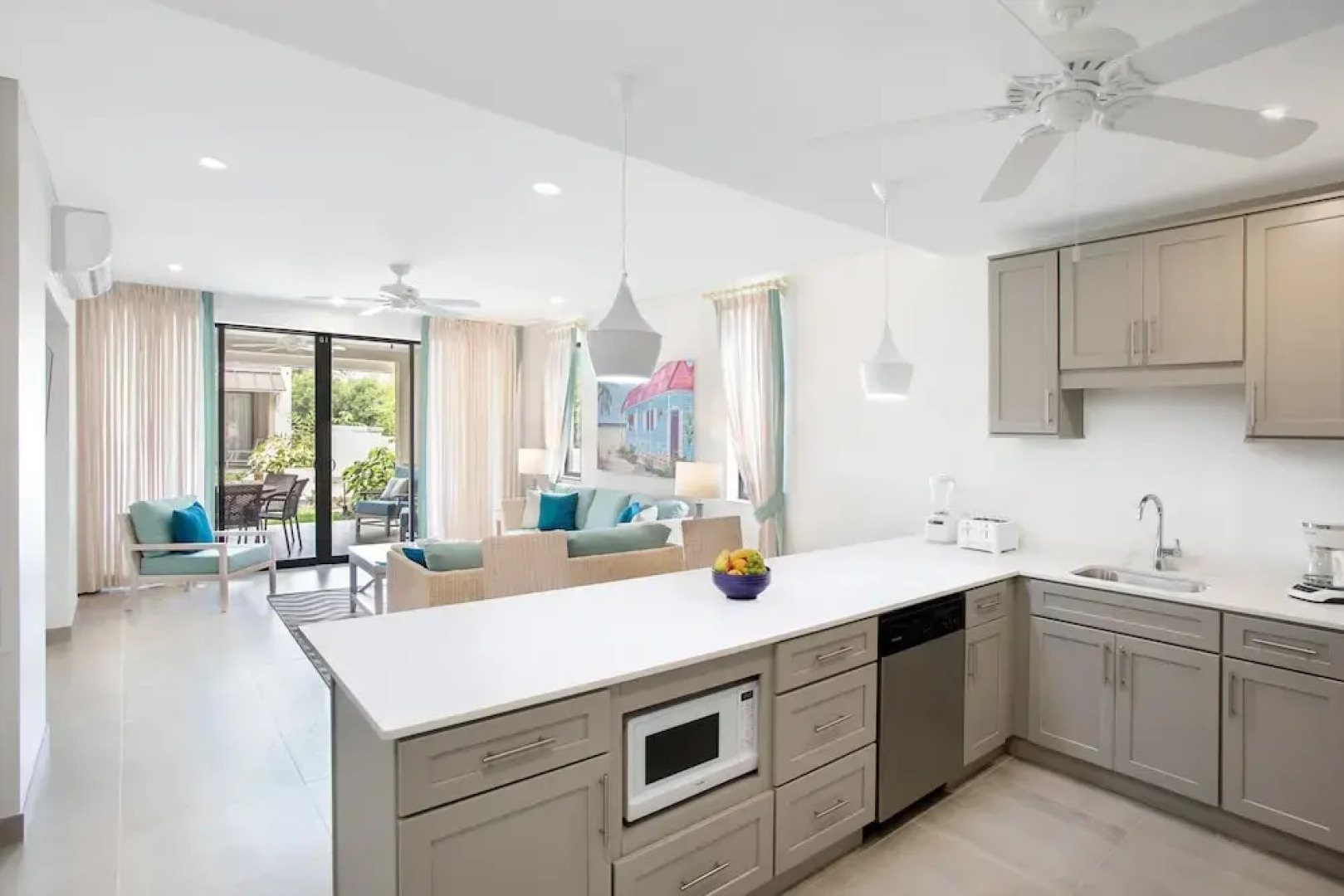 Villas & Suites at Beach View