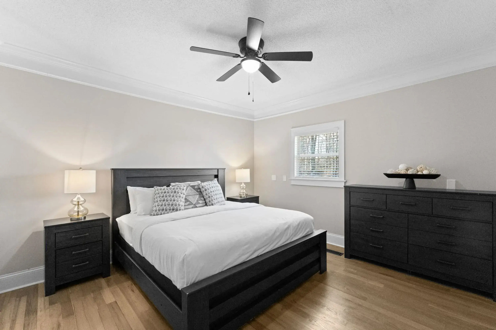 Winding Down by Avantstay Sleeps 20 Dock View