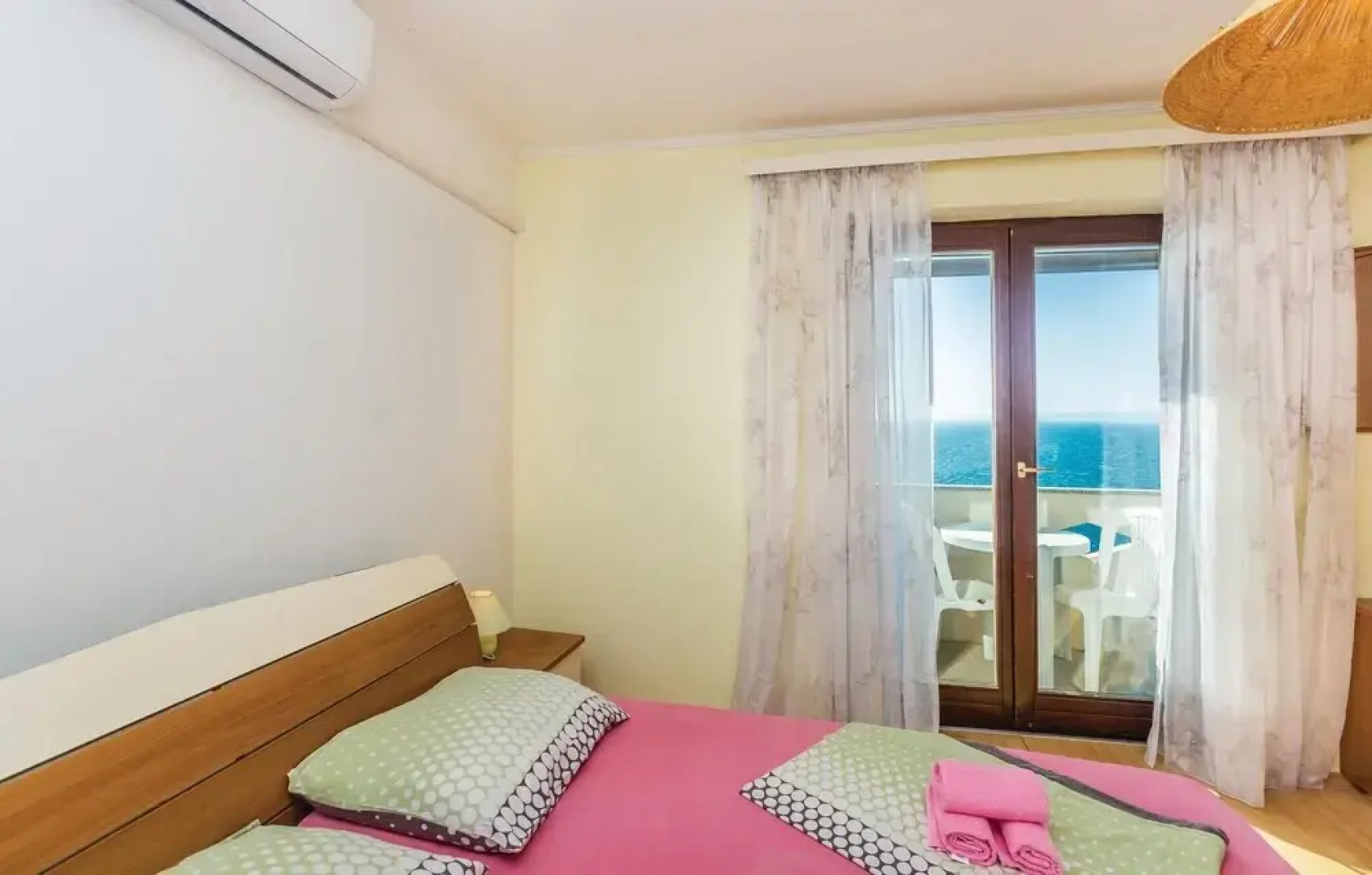 Nice Home in Stara Baska 1 With Wifi and 2 Bedrooms