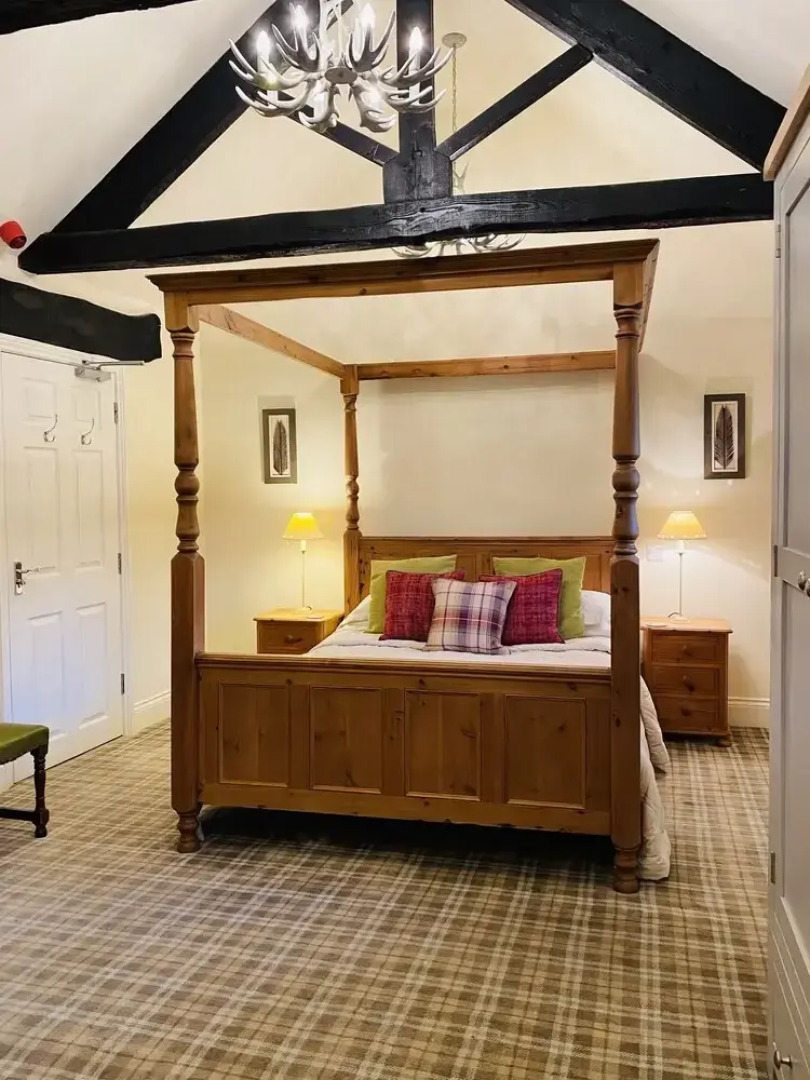 The Moon Inn at Stoney Middleton