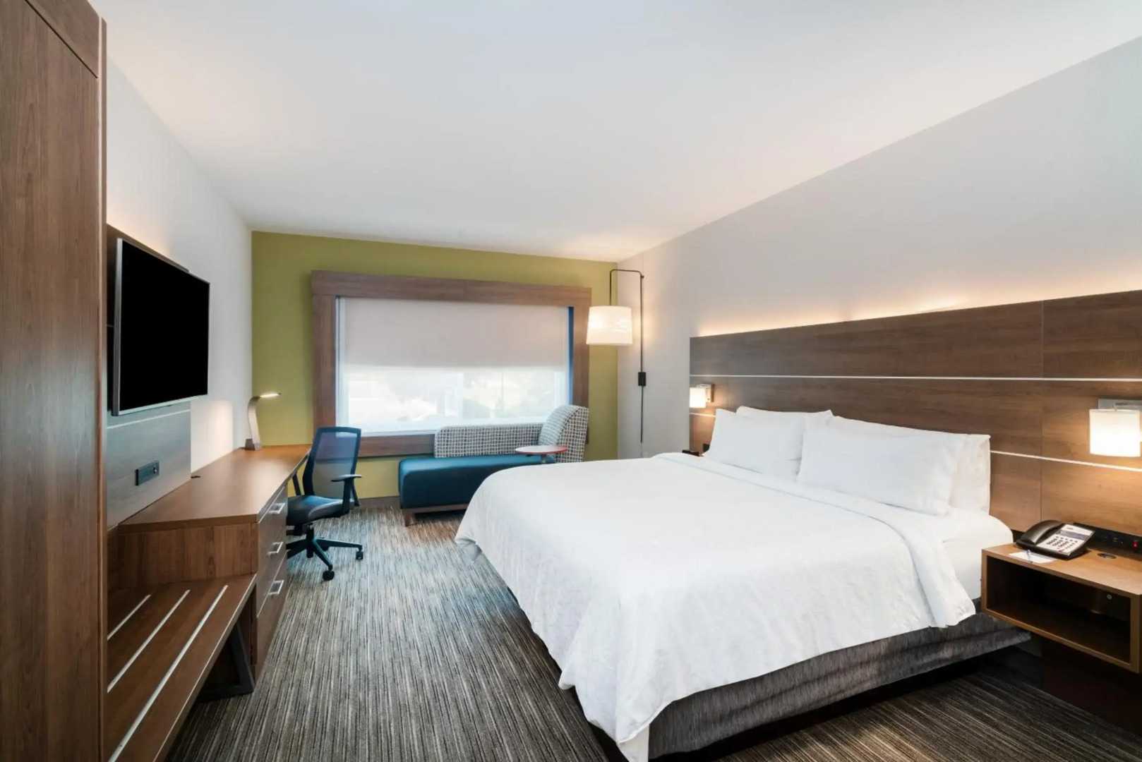 Holiday Inn Express & Suites Atlanta Airport NE - Hapeville  by IHG