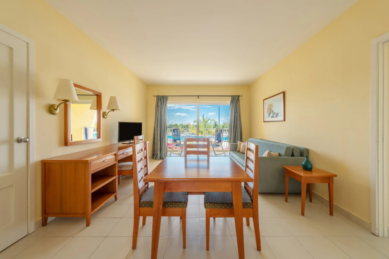 Aston Costa Verde Beach Resort