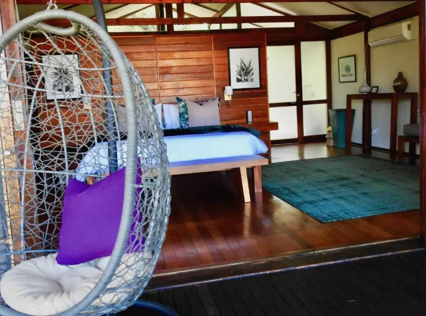 Makakatana Bay Lodge