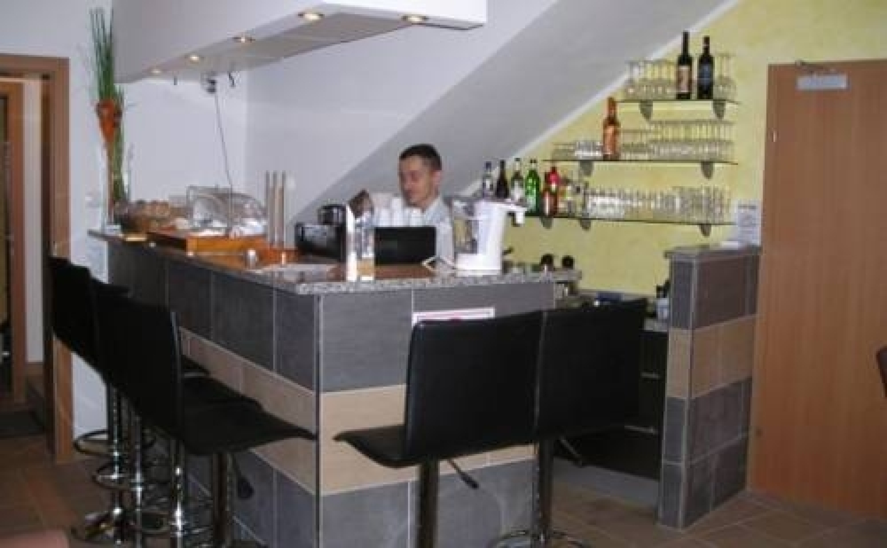 Gay Hotel Haus Romeo Men Only